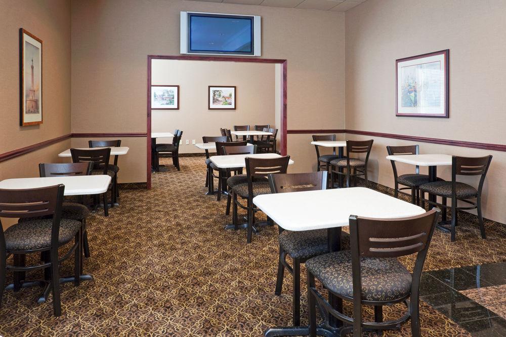 Holiday Inn Express Hotel & Suites Minneapolis-Downtown Convention Center By Ihg Extérieur photo